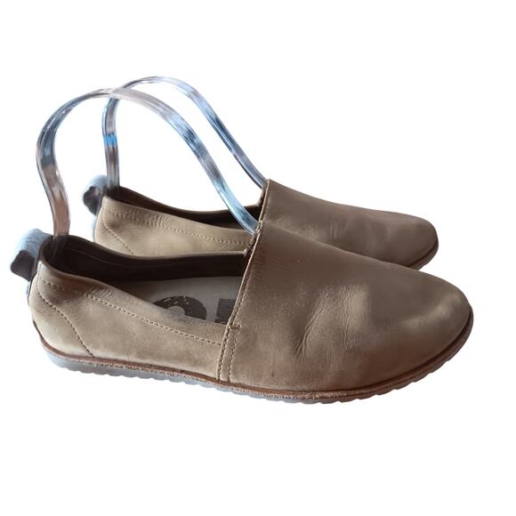 Sorel Ella Slip-On Shoes size 7.5 - Picture 2 of 5